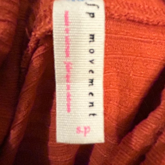 Free People FP Movement Can't Handle This Turtleneck High Atlas bell slv rust s - Picture 8 of 9